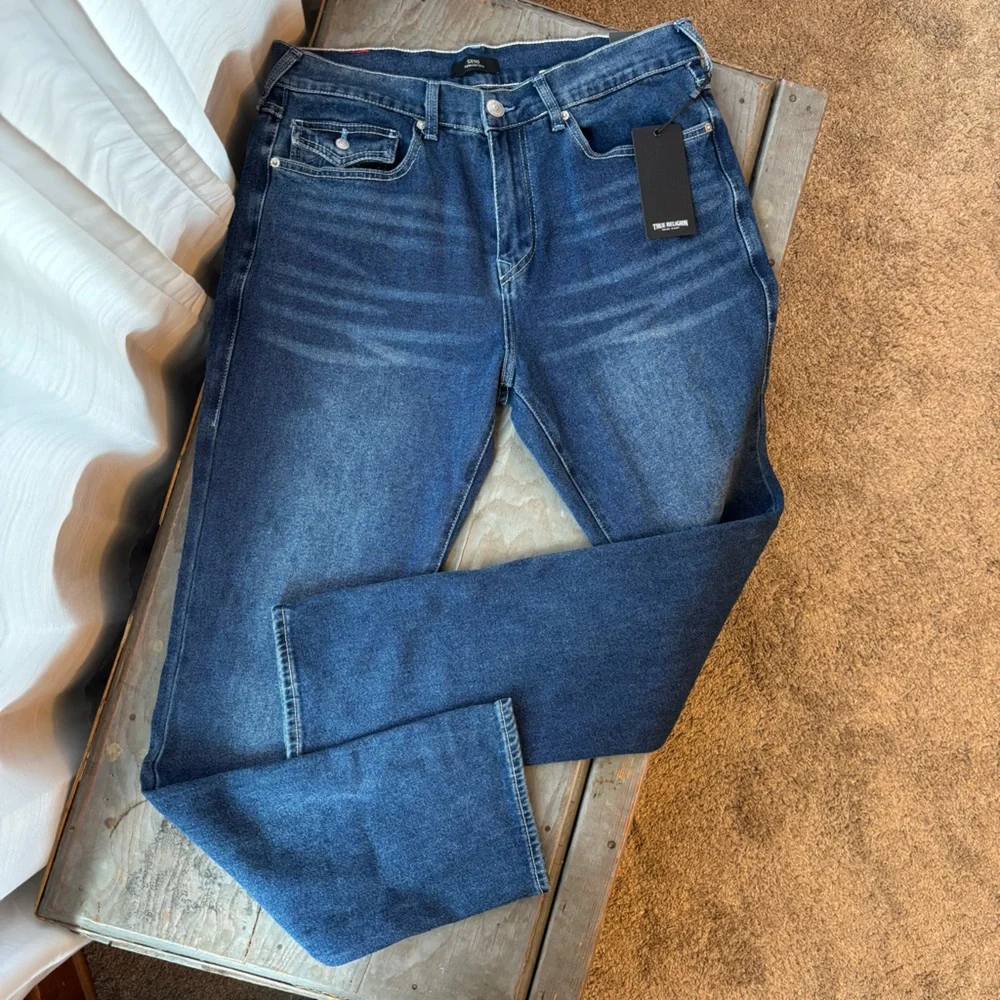 NWT True Religion Geno relaxed slim fit jeans | size 33x32